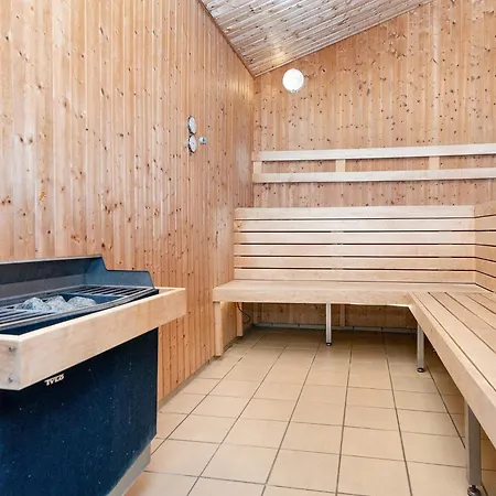 4 Person On A In Holiday home