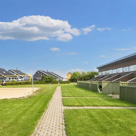 Nyaraló 4 Person On A In *